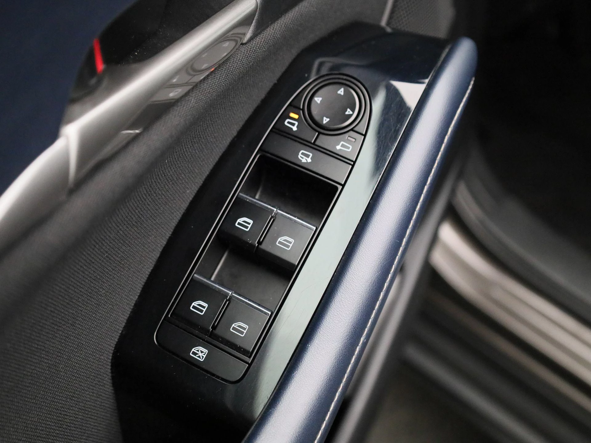 Mazda CX-30 2.0 e-Skyactiv G 90kW Auto Skymove