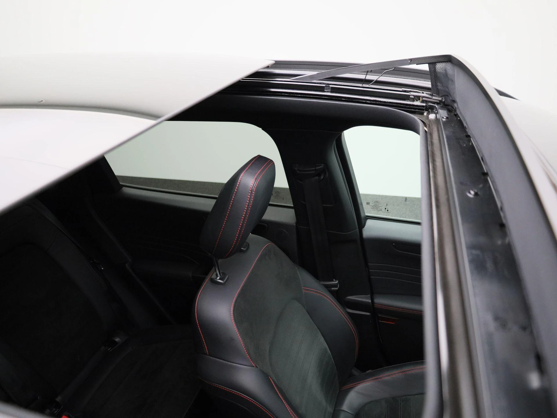 Ford-Kuga-image-43