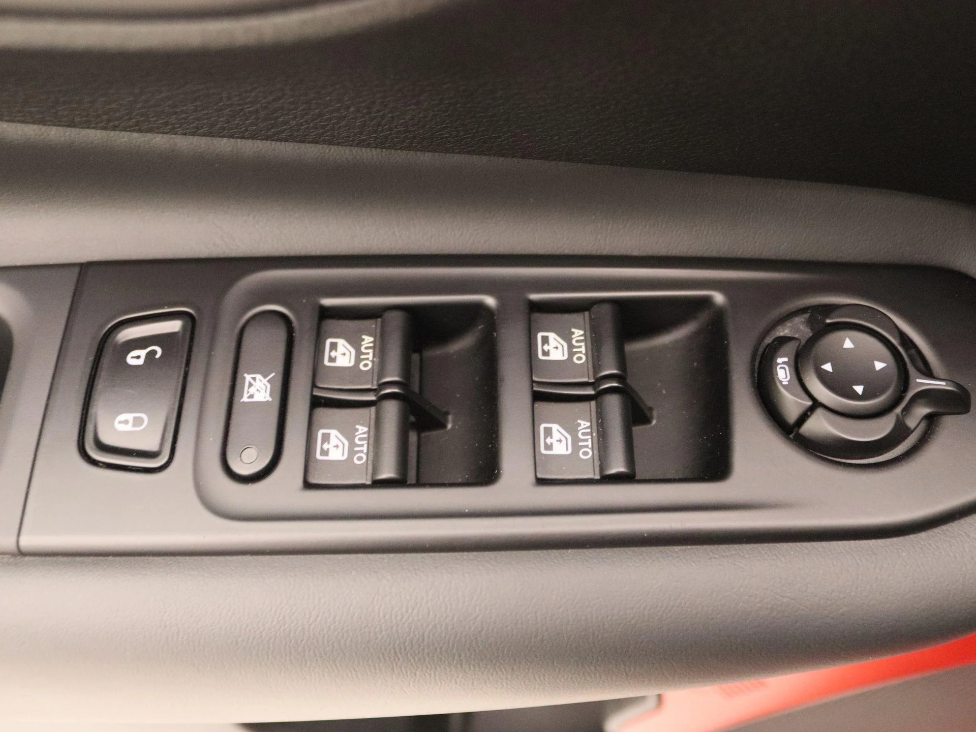 Jeep-Renegade-image-21