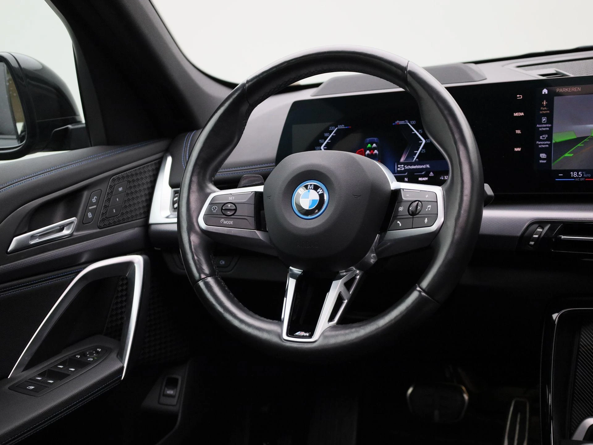 BMW-iX1-image-7