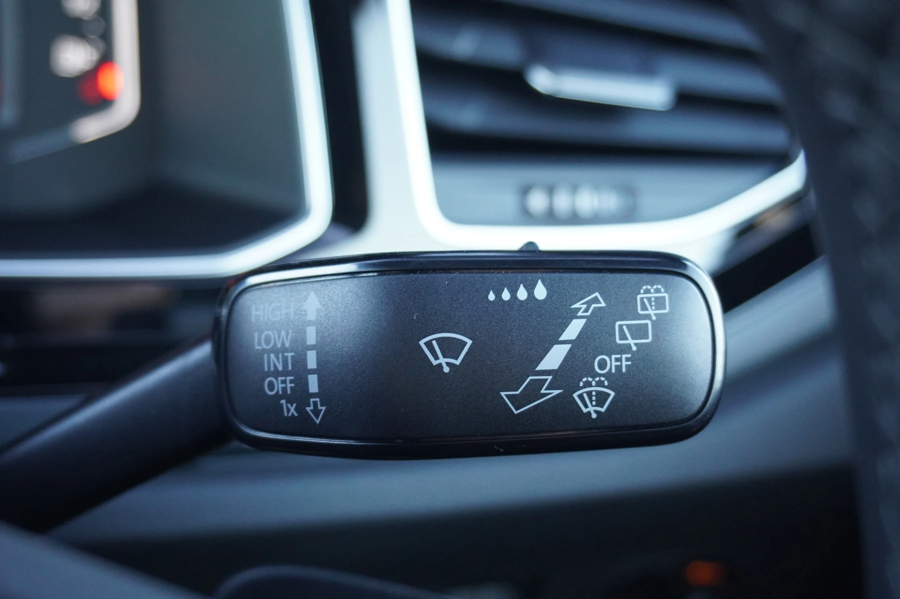 Volkswagen-Polo-image-31