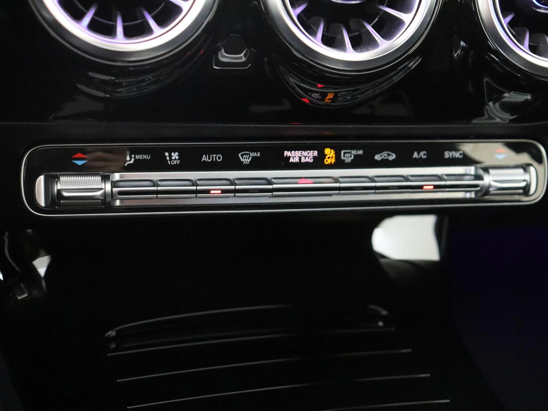 Mercedes-Benz-A-Klasse-image-19