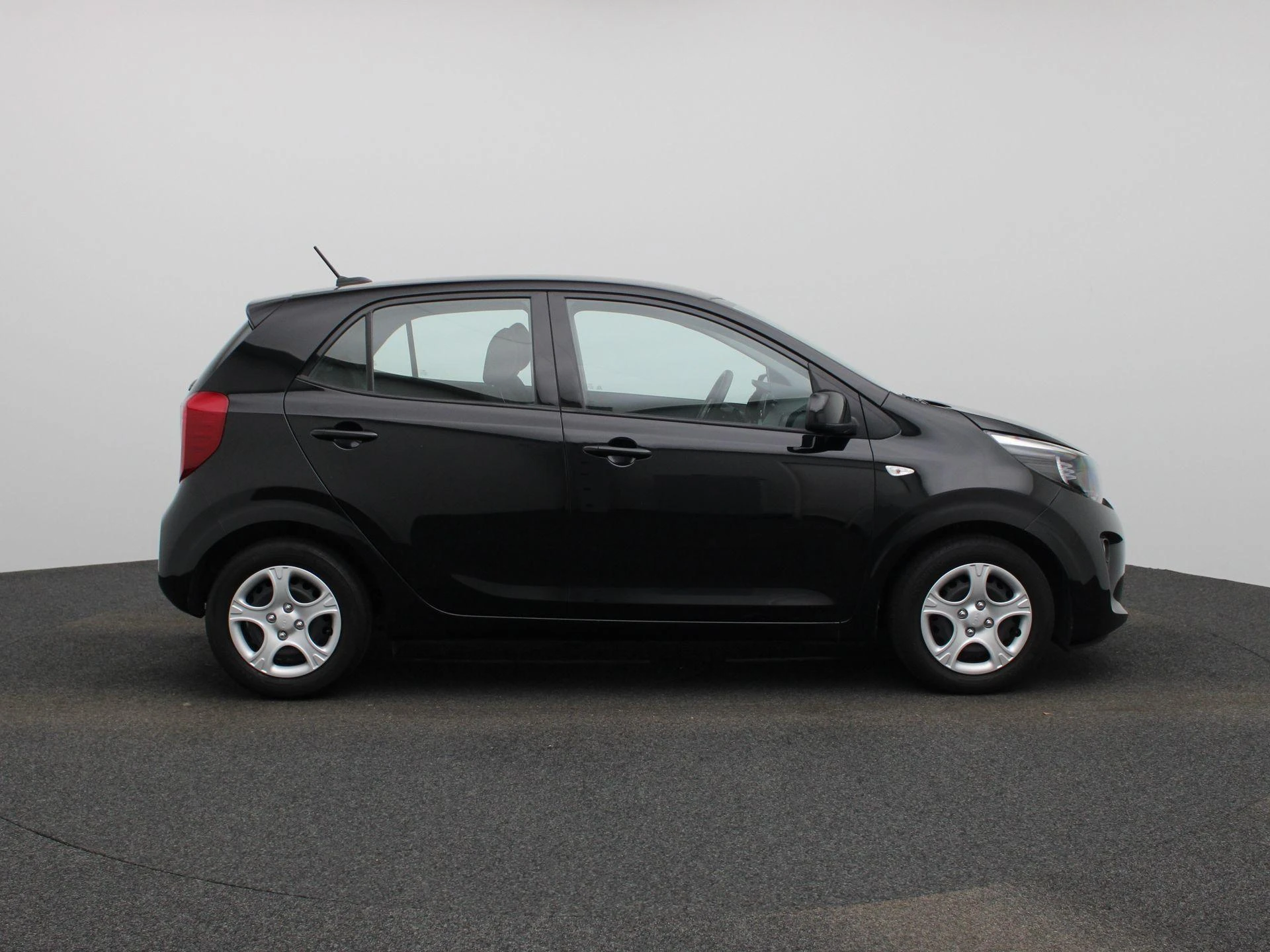 Kia-Picanto-image-5