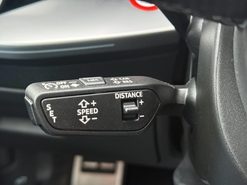 Audi A3 Sportback 35 TFSI S-Line *PANO*B&O*MATRIX*AHK*ACC*