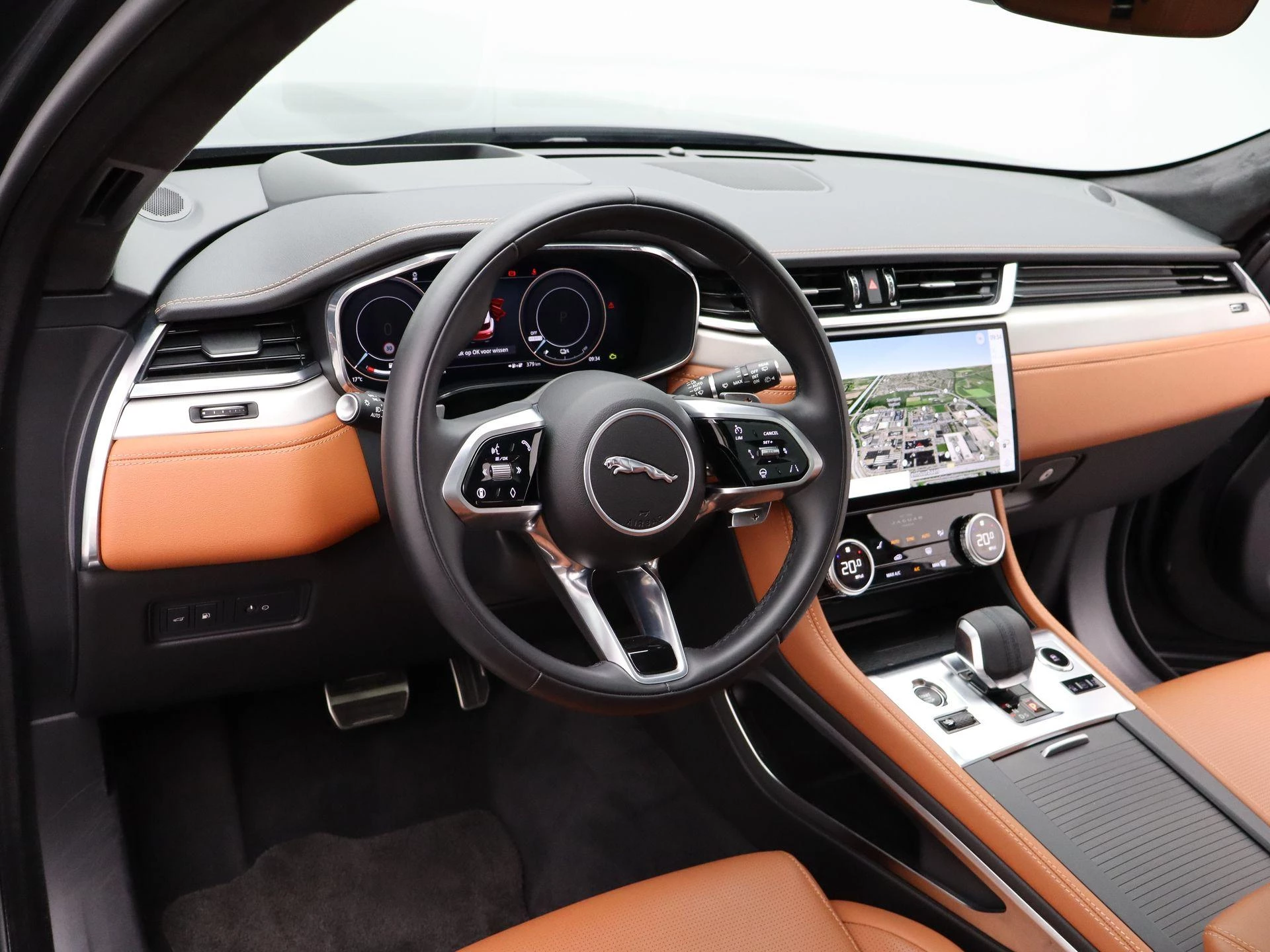 Jaguar F-PACE P400e PHEV R-Dynamic HSE 90th Ann. Edition