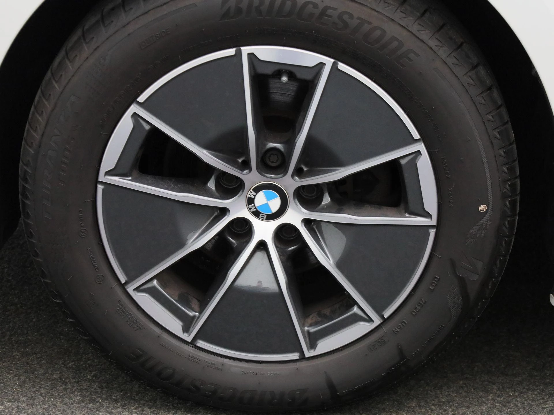 BMW-3 Serie-image-12
