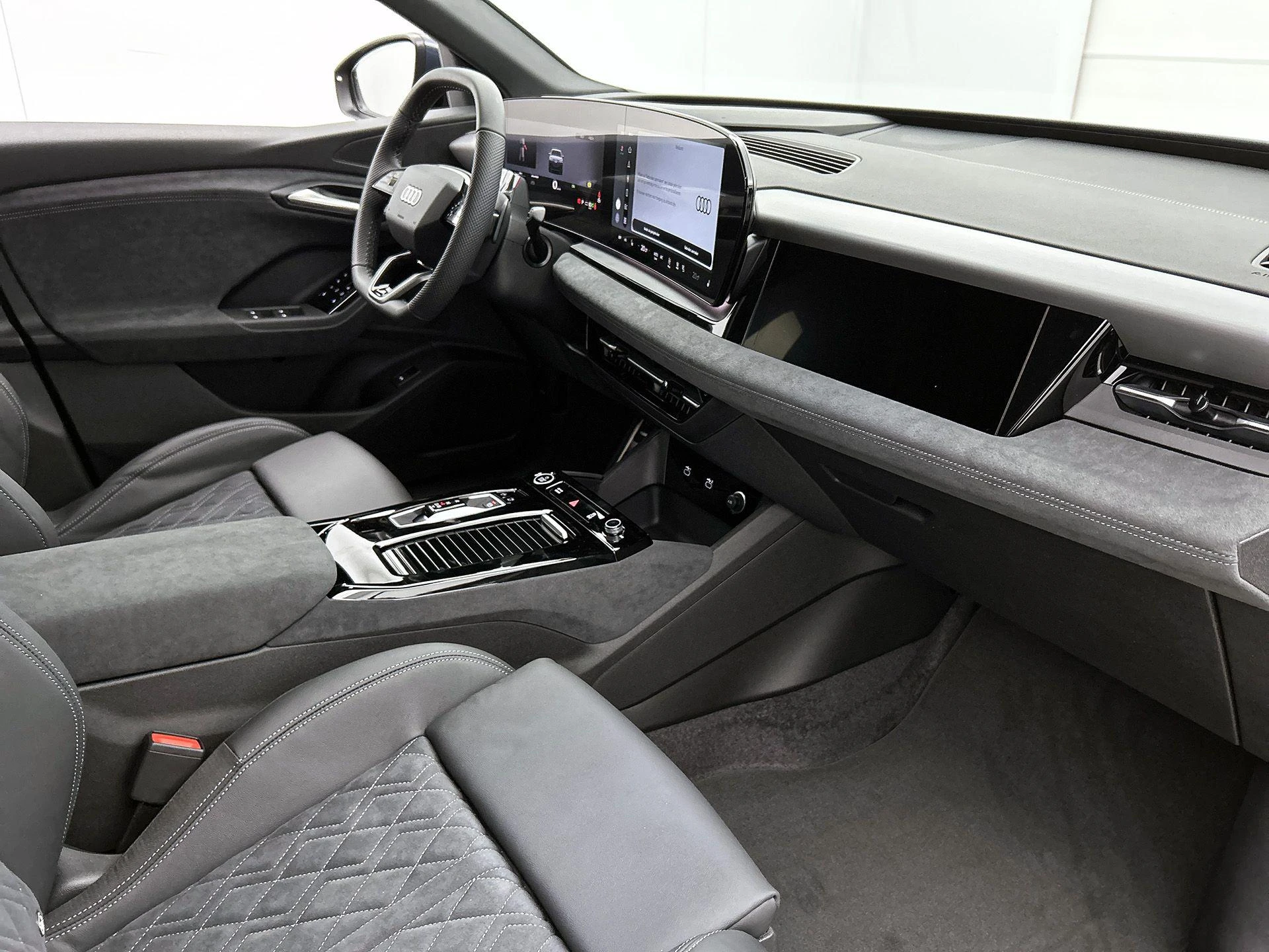 Audi-Q6 e-tron-image-21