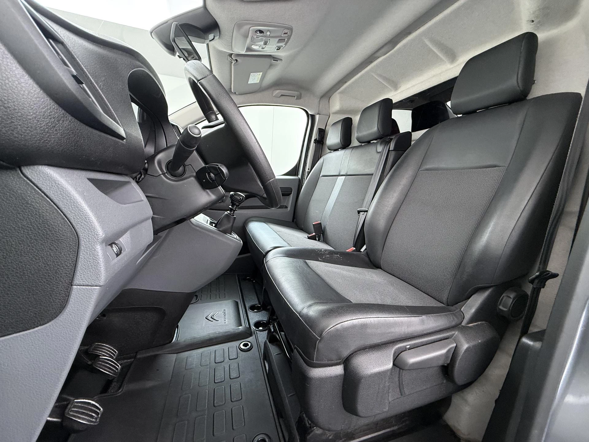 Citroën-Jumpy-image-15