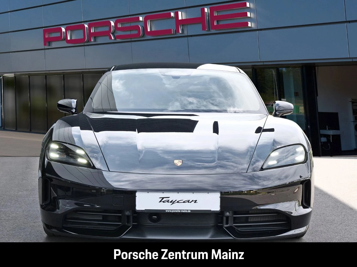 Porsche-Taycan-image-7
