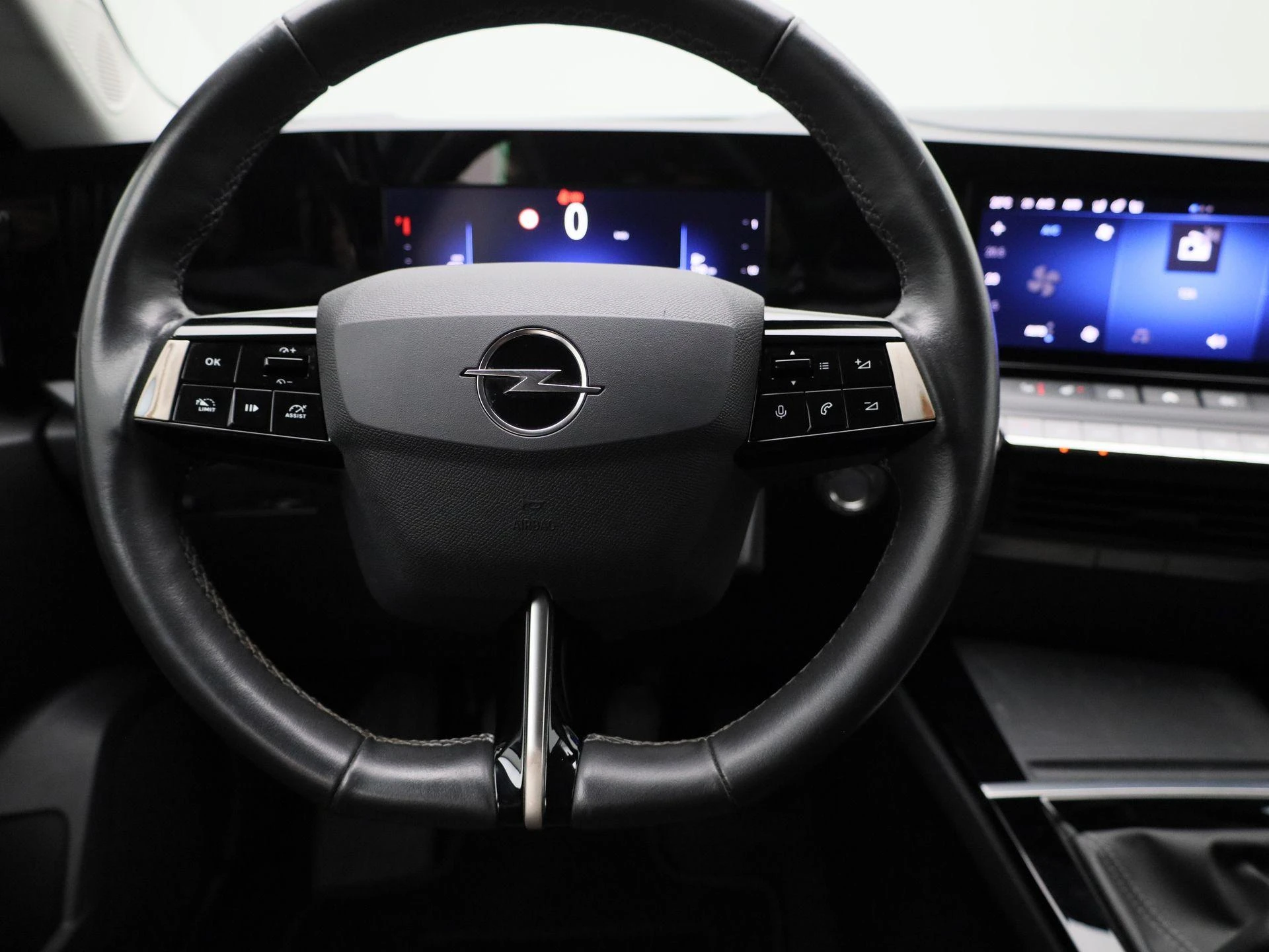 Opel-Astra-image-6