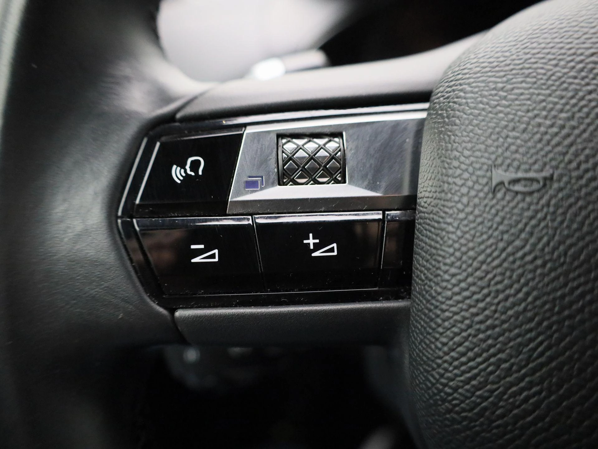 DS DS 3 Crossback 1.2 PureTech Bastille