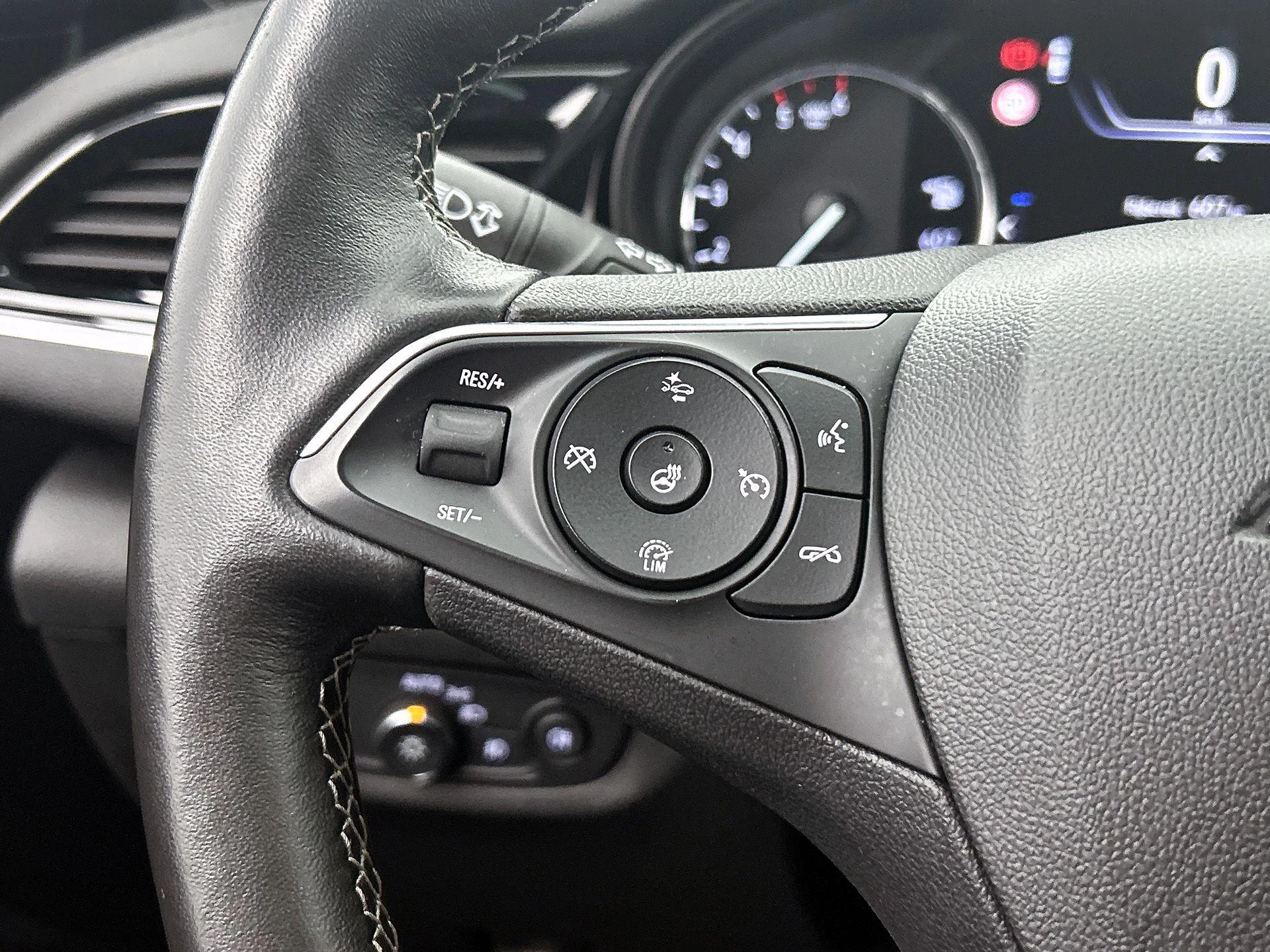 Opel-Insignia-image-5