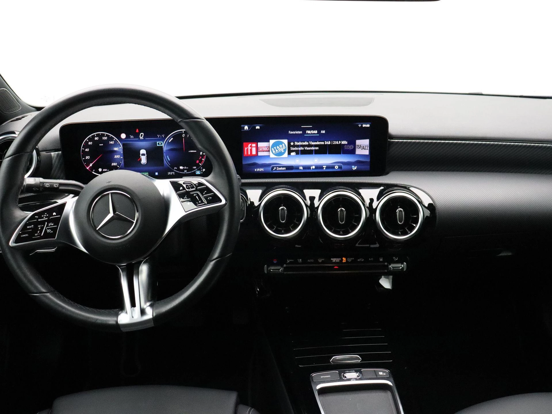 Mercedes-Benz Classe A 250 e Business Line + CARPLAY + LED + CAMERA +