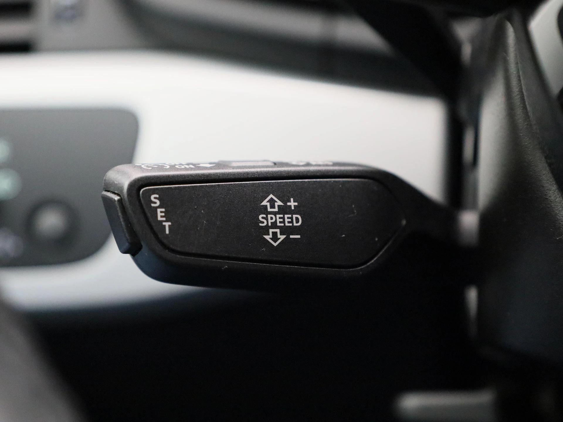 Audi-A4-image-19