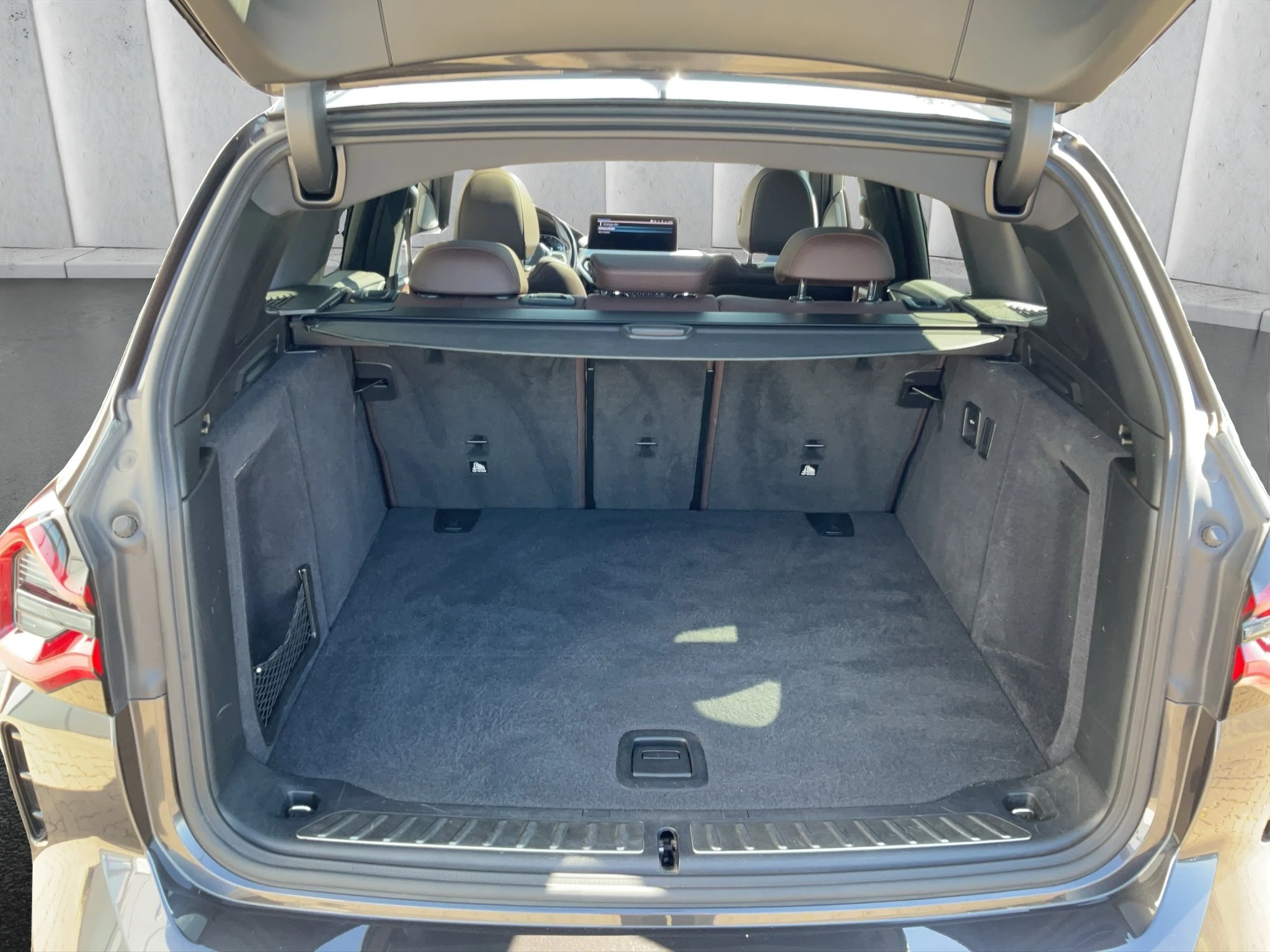 BMW-iX3-image-17