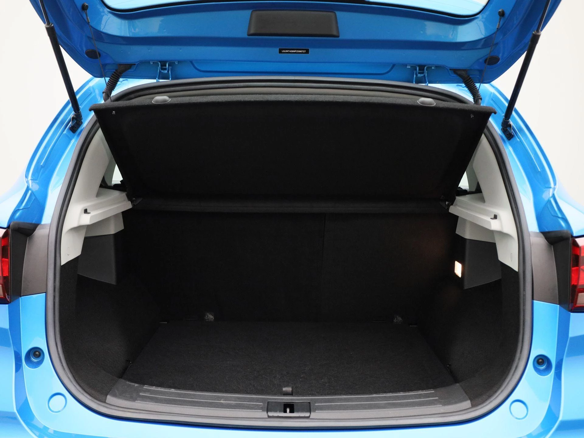 MG ZS EV Long Range Luxury 70 kWh