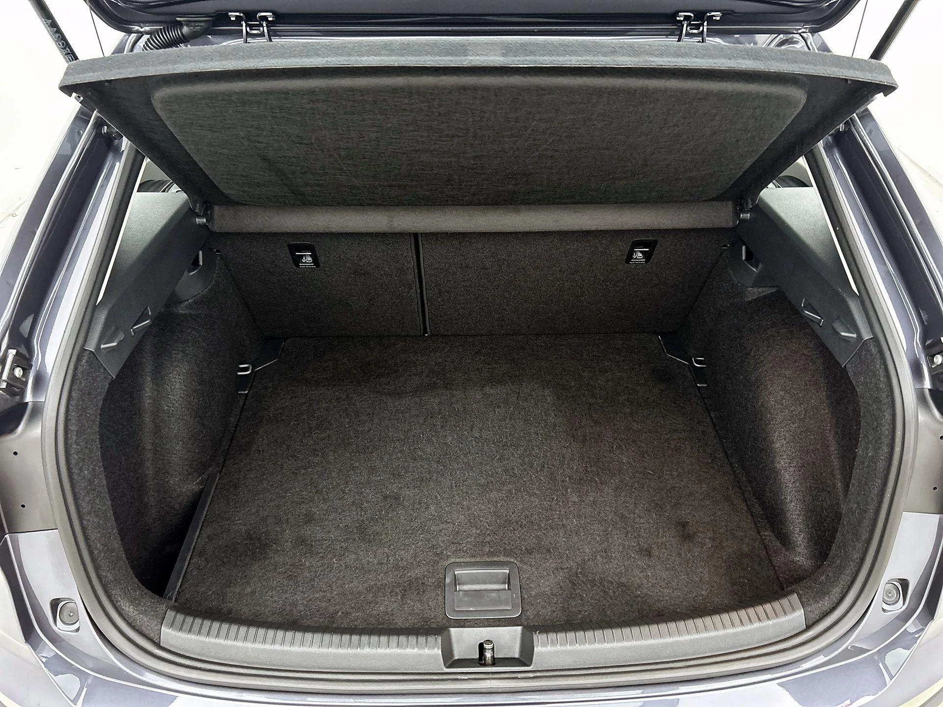 Volkswagen-Taigo-image-12