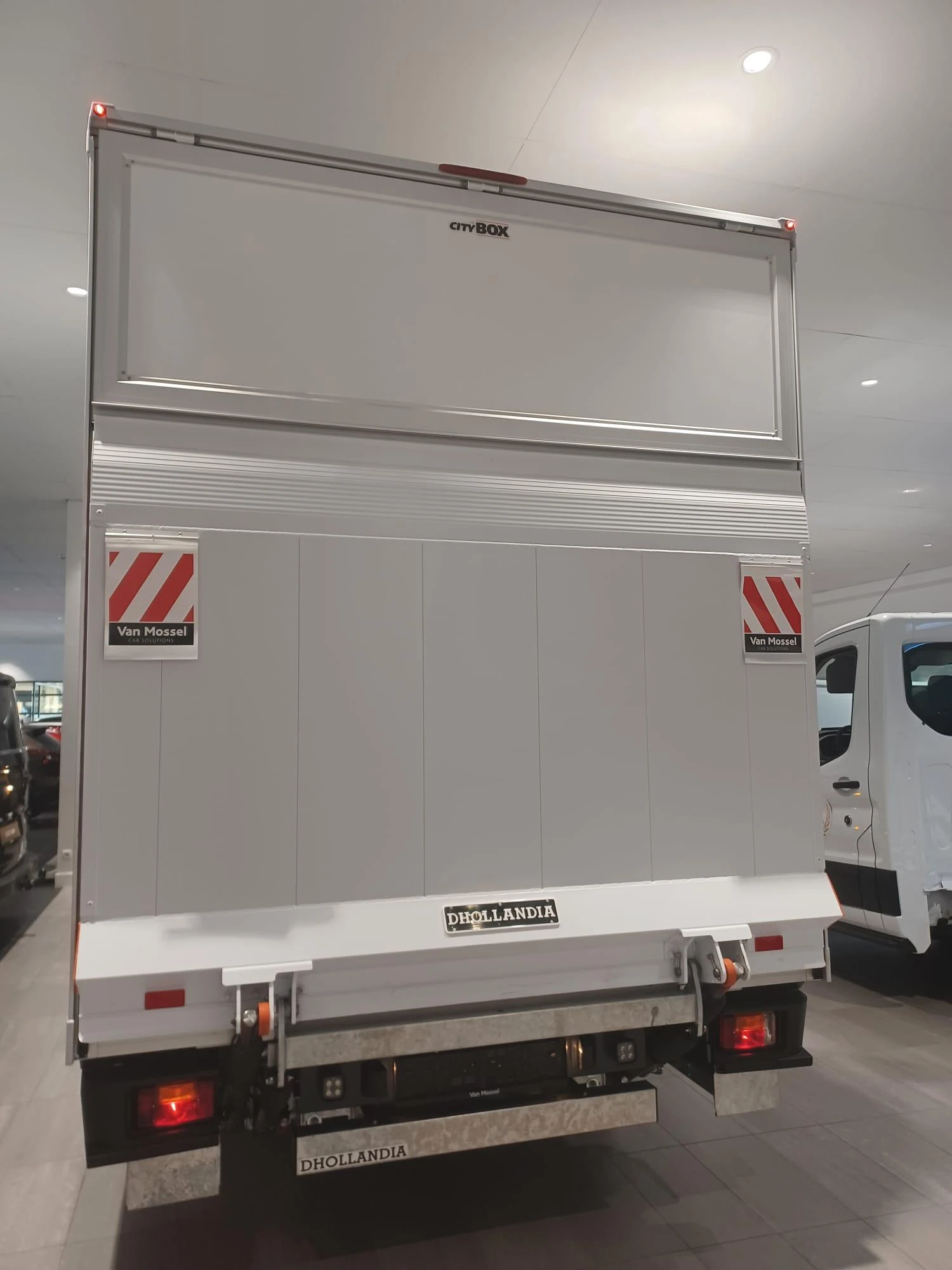 Ford Transit 350L Trend - Meubelbak met laadlift - 360 camera