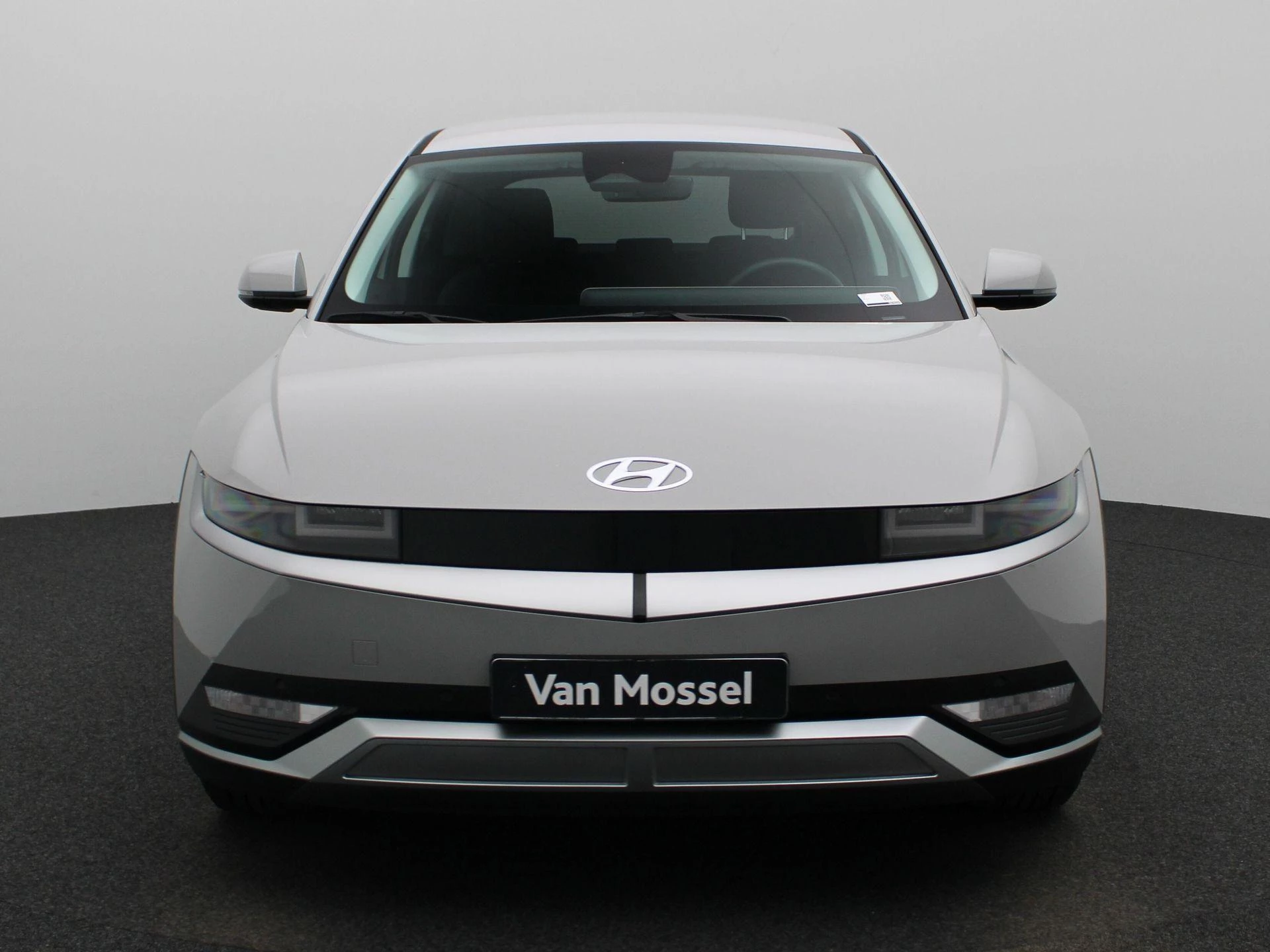 Hyundai-IONIQ 5-image-2