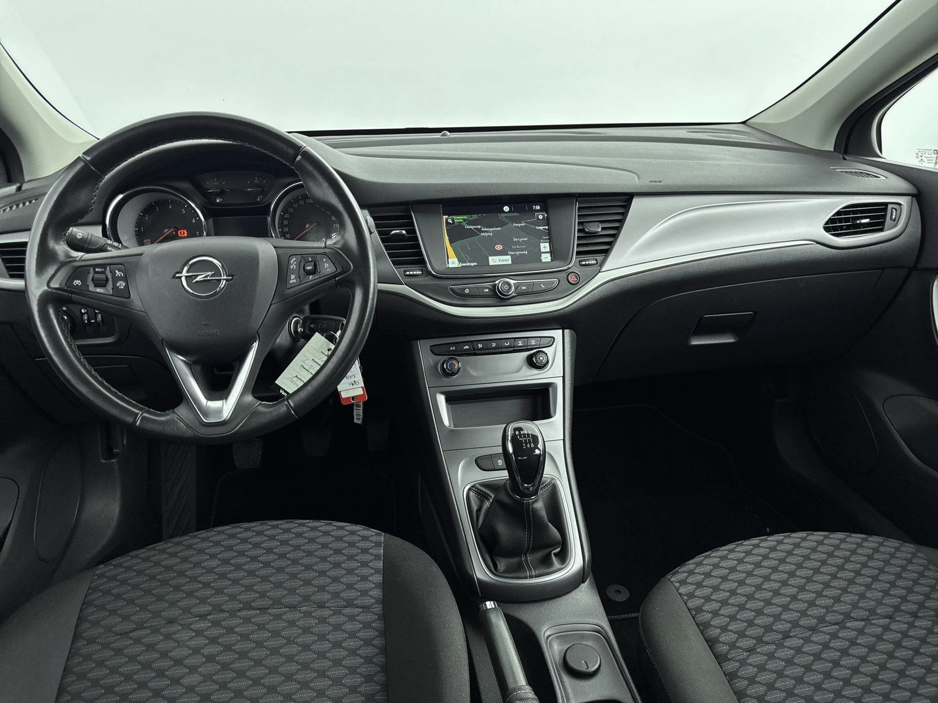 Opel-Astra-image-17