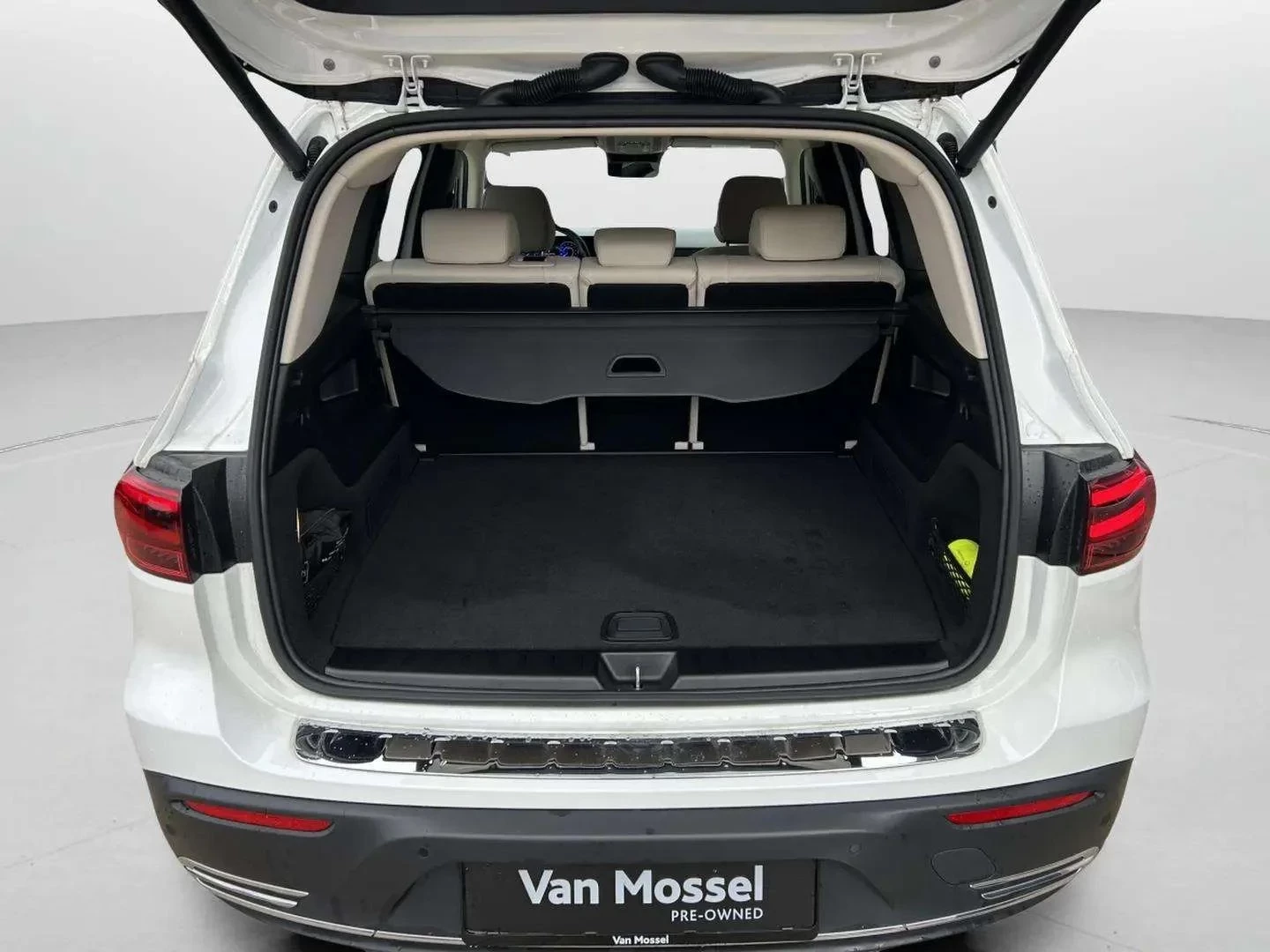 Mercedes-Benz EQB EQB300 Progressive 4Matic