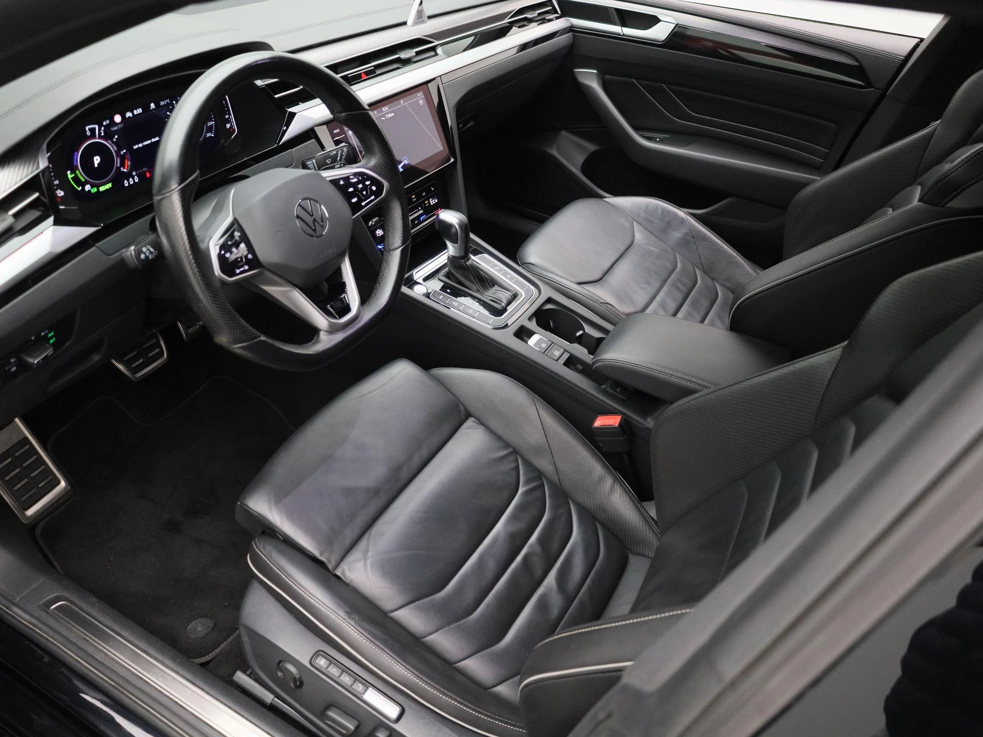 Volkswagen-Arteon-image-18