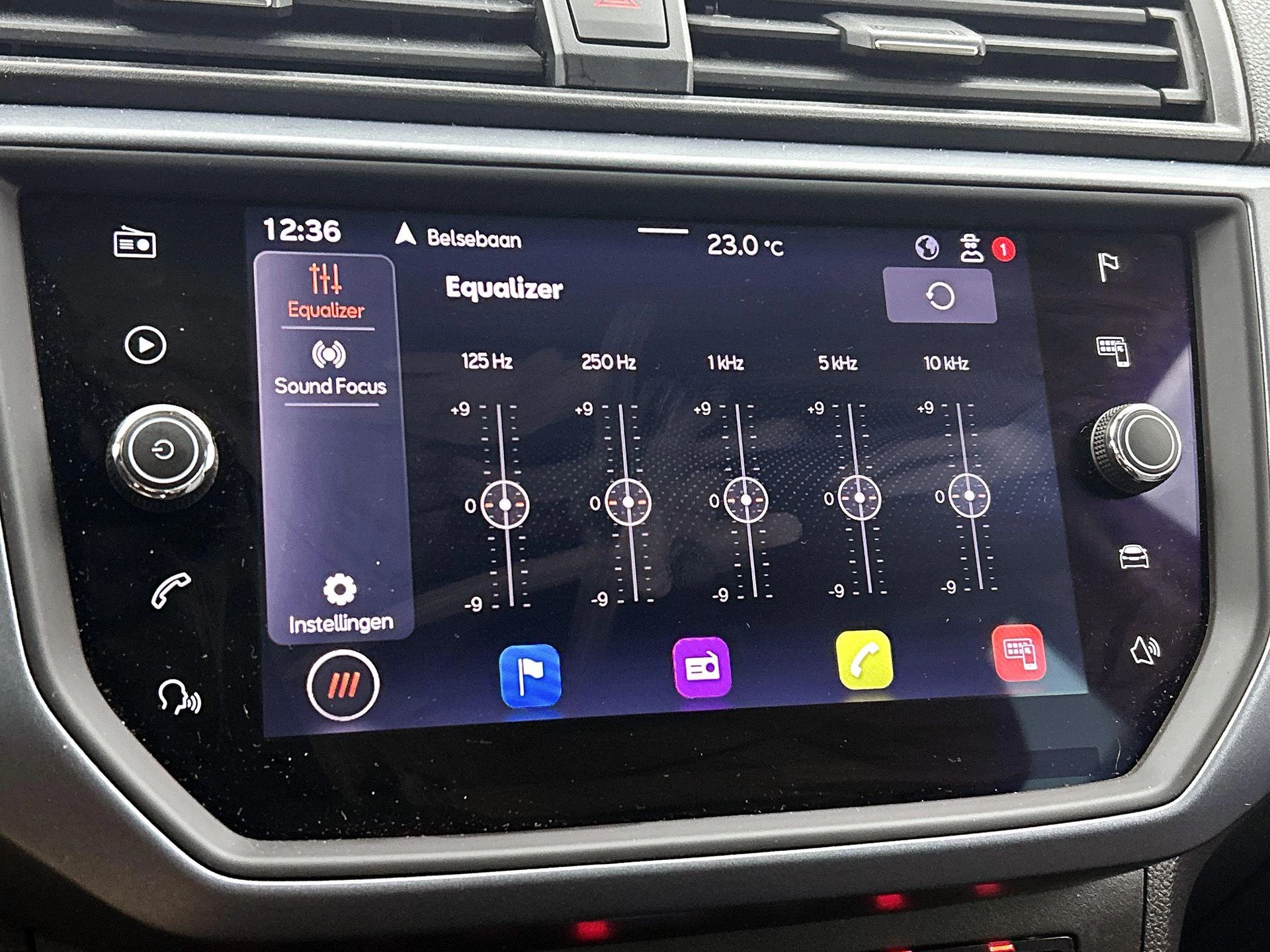 SEAT-Arona-image-11