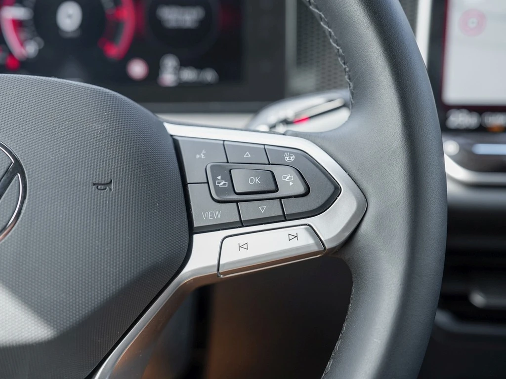 Volkswagen-Tiguan-image-15