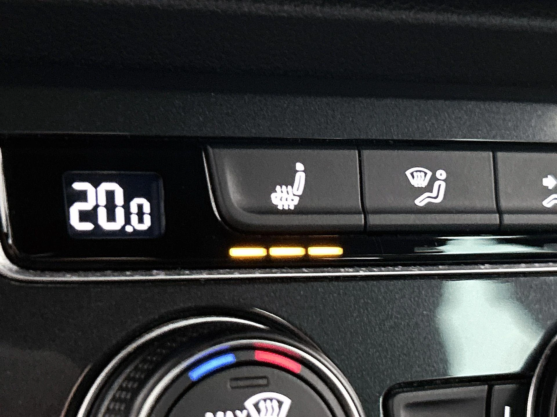 Volkswagen-Tiguan-image-7