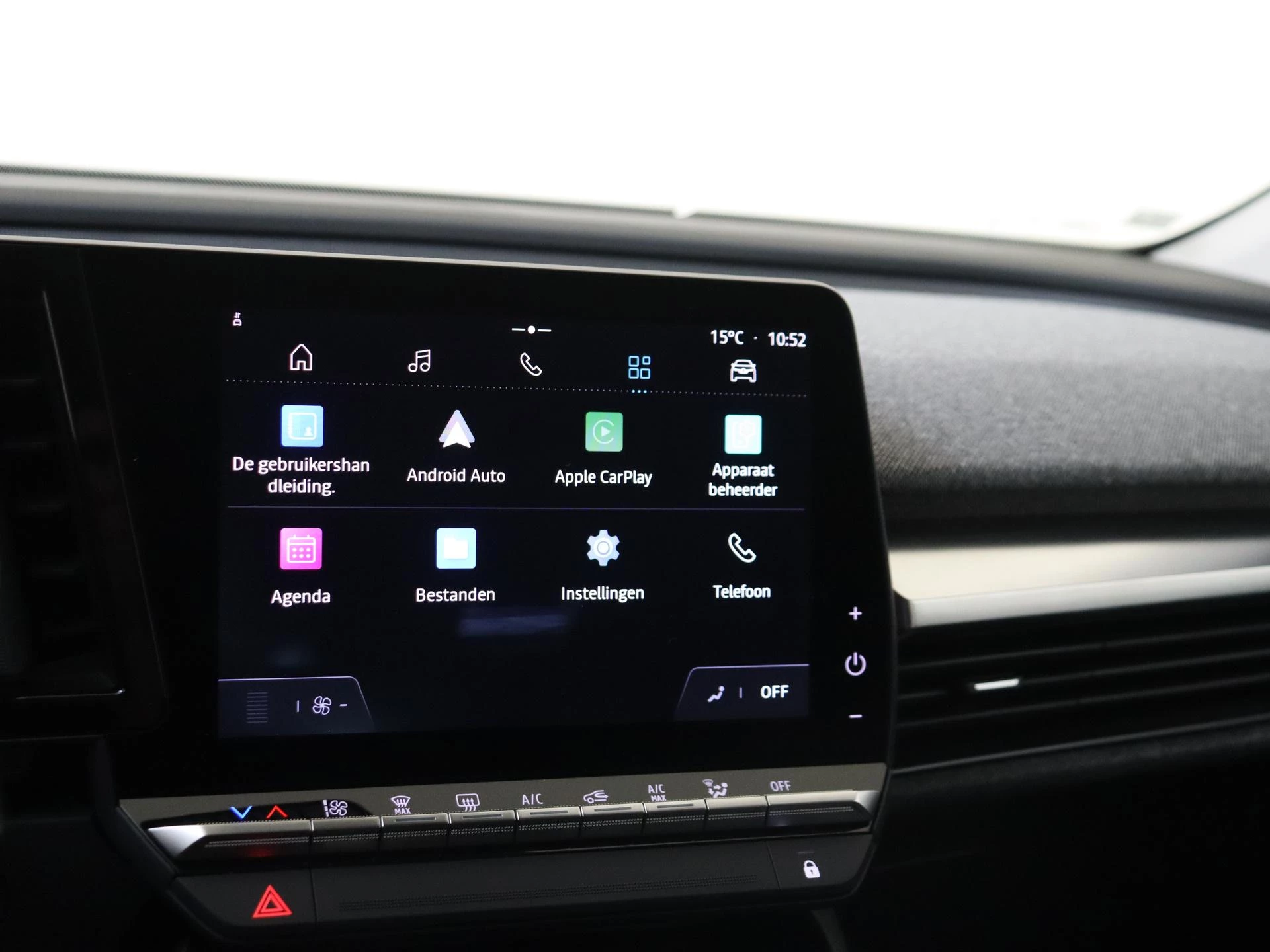 Renault-Megane E-Tech-image-20