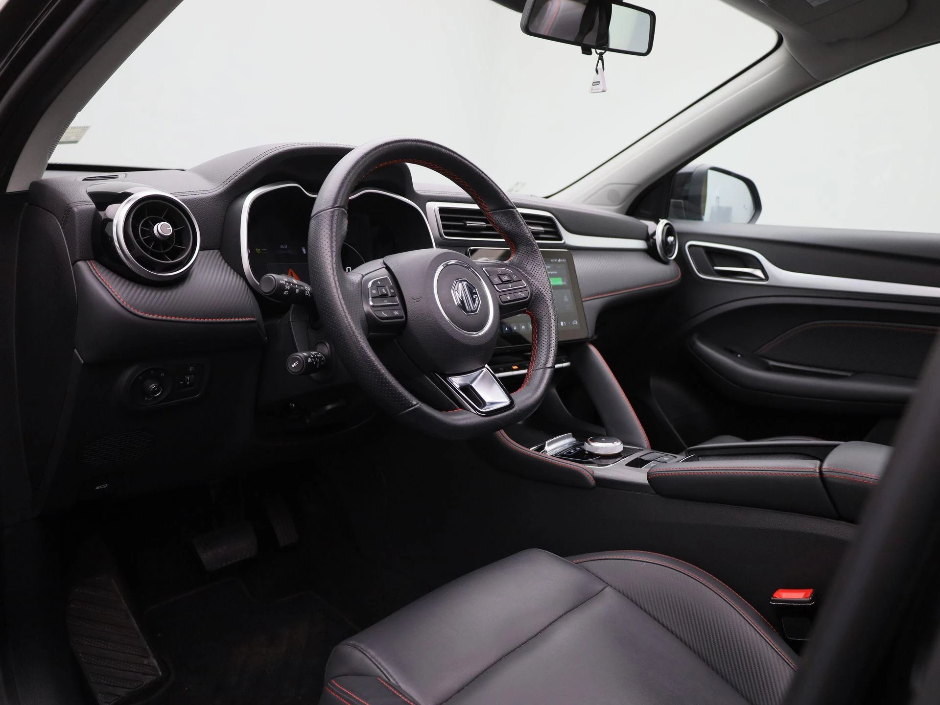 MG-ZS EV-image-31