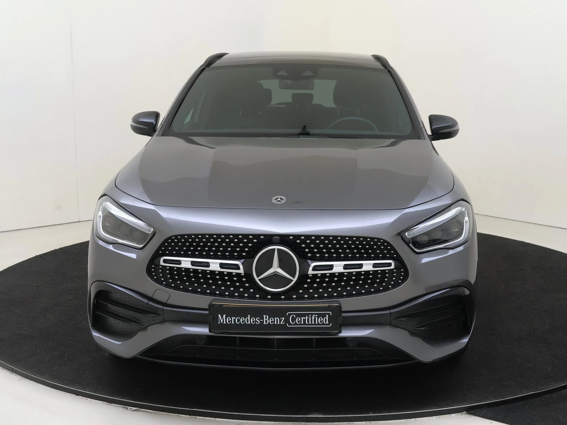 Mercedes-Benz-GLA-image-5