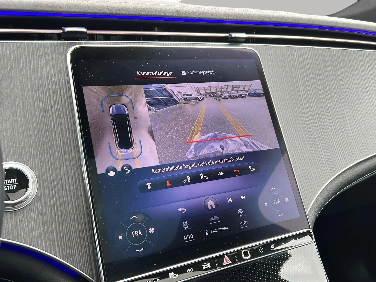 Mercedes-Benz-EQS-image-19