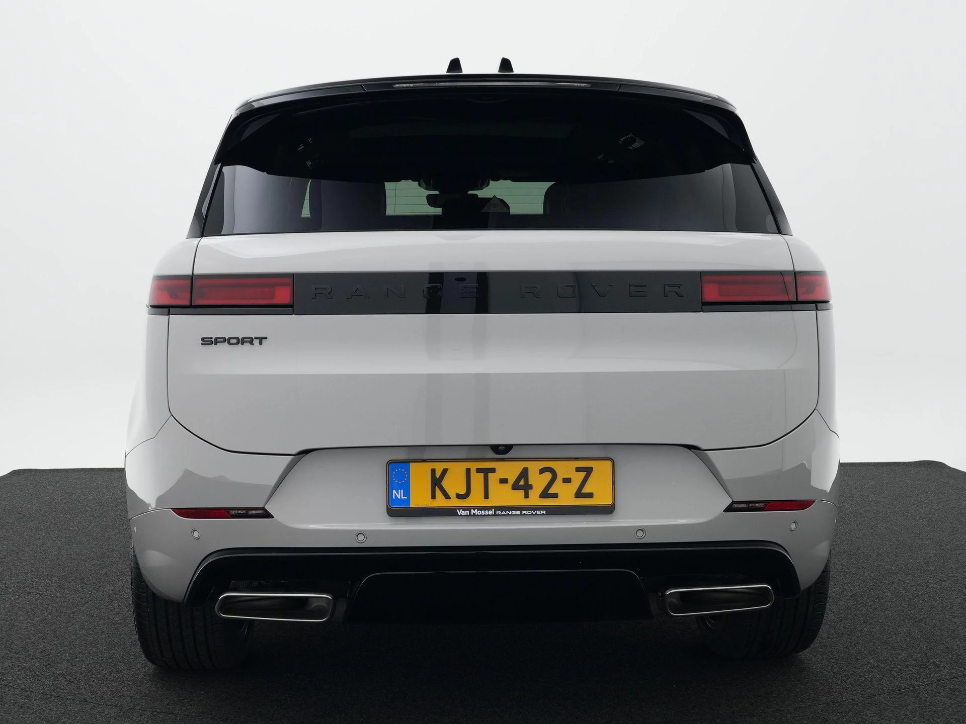 Land Rover Range Rover Sport 3.0 P460e MOMENTUM EDITION