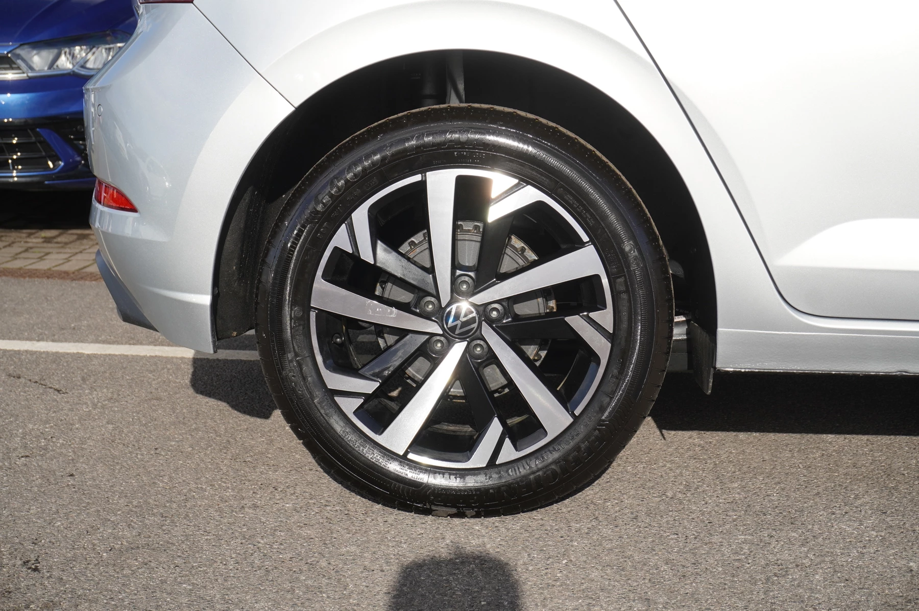 Volkswagen-Polo-image-21