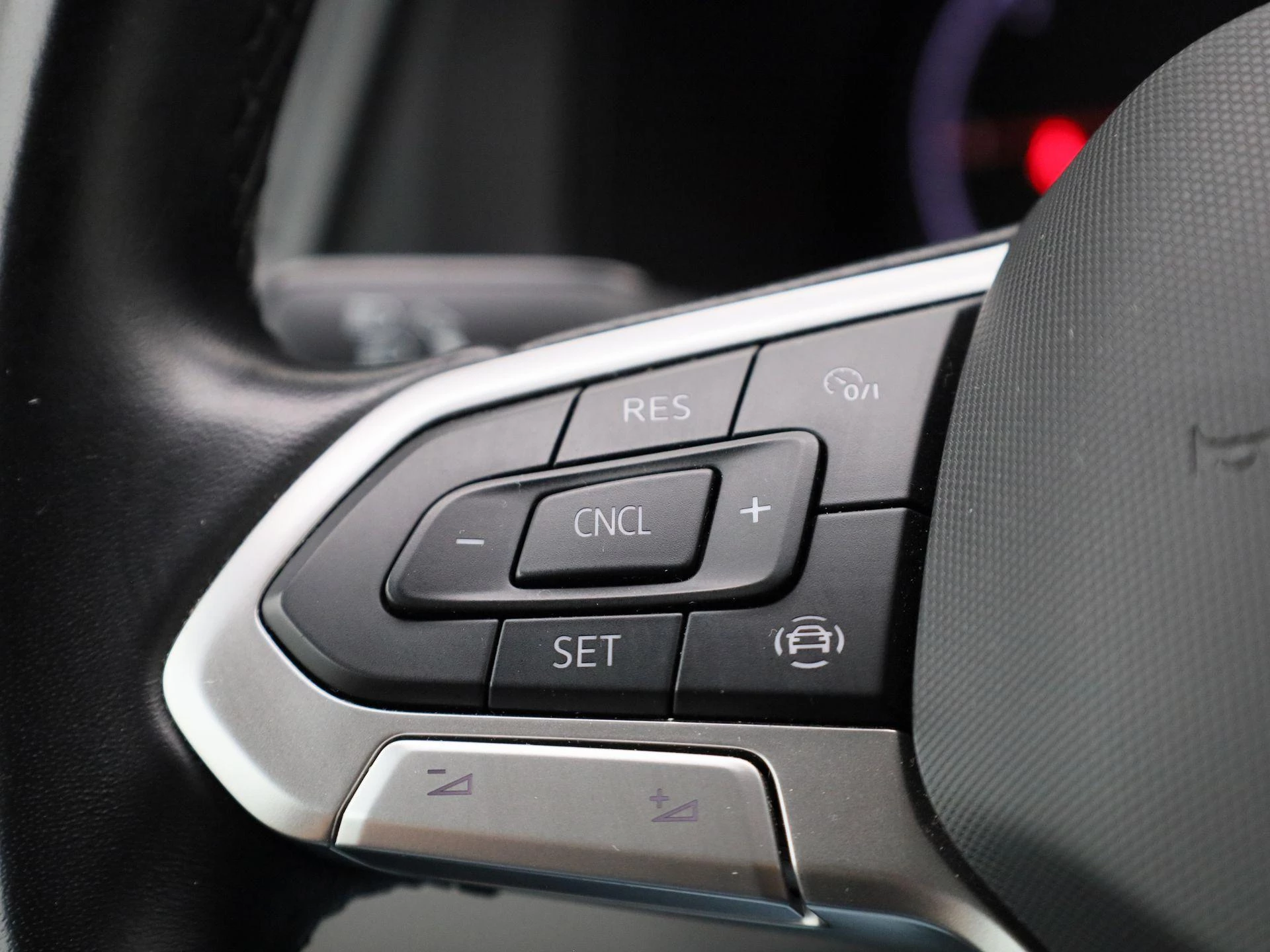Volkswagen-Transporter-image-22