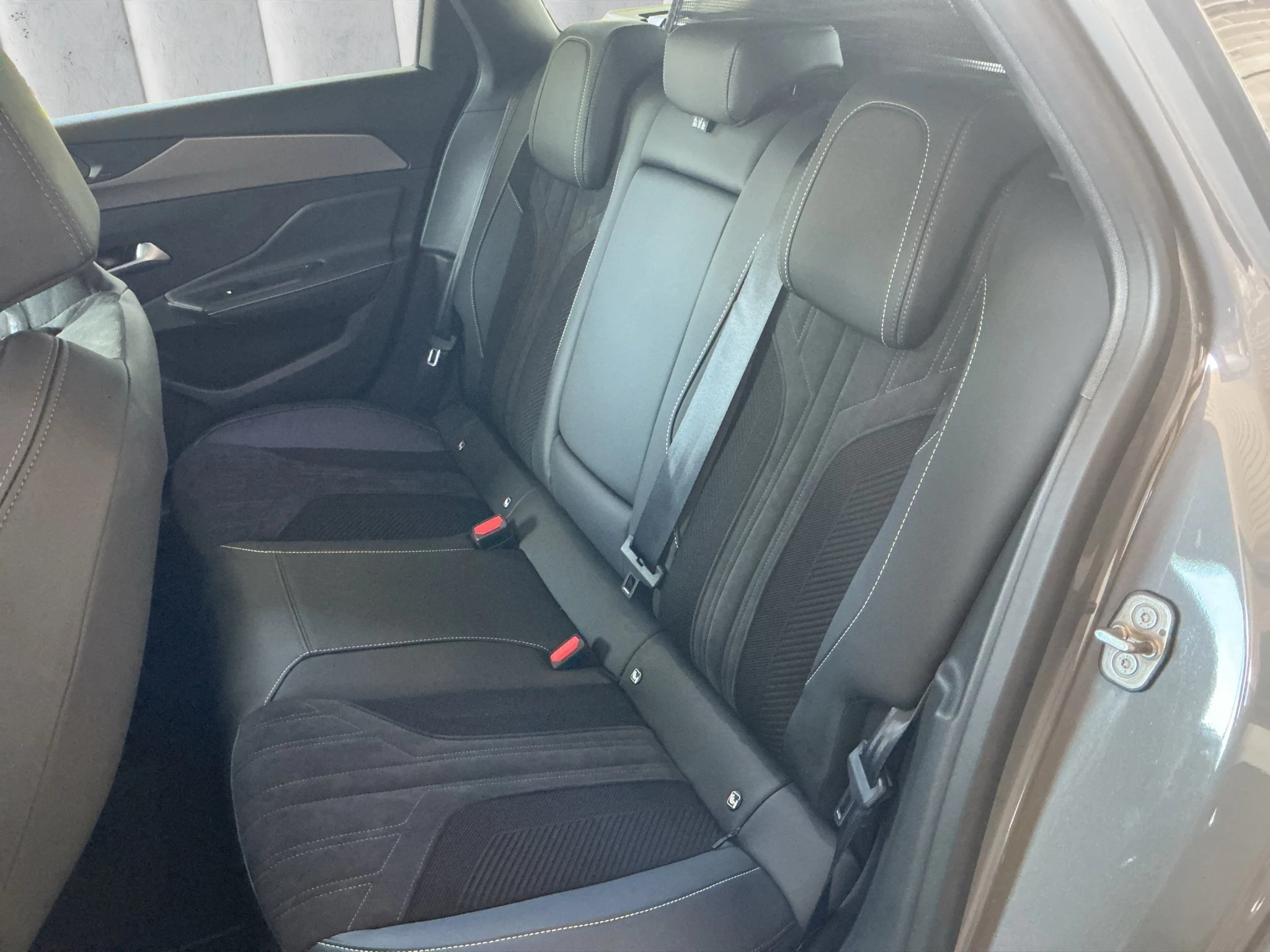Peugeot 308 1.5 BlueHDi 130 SW GT KOMF.PKT*PANO*SHZ*LRHZ*EINPARKHILFEN*