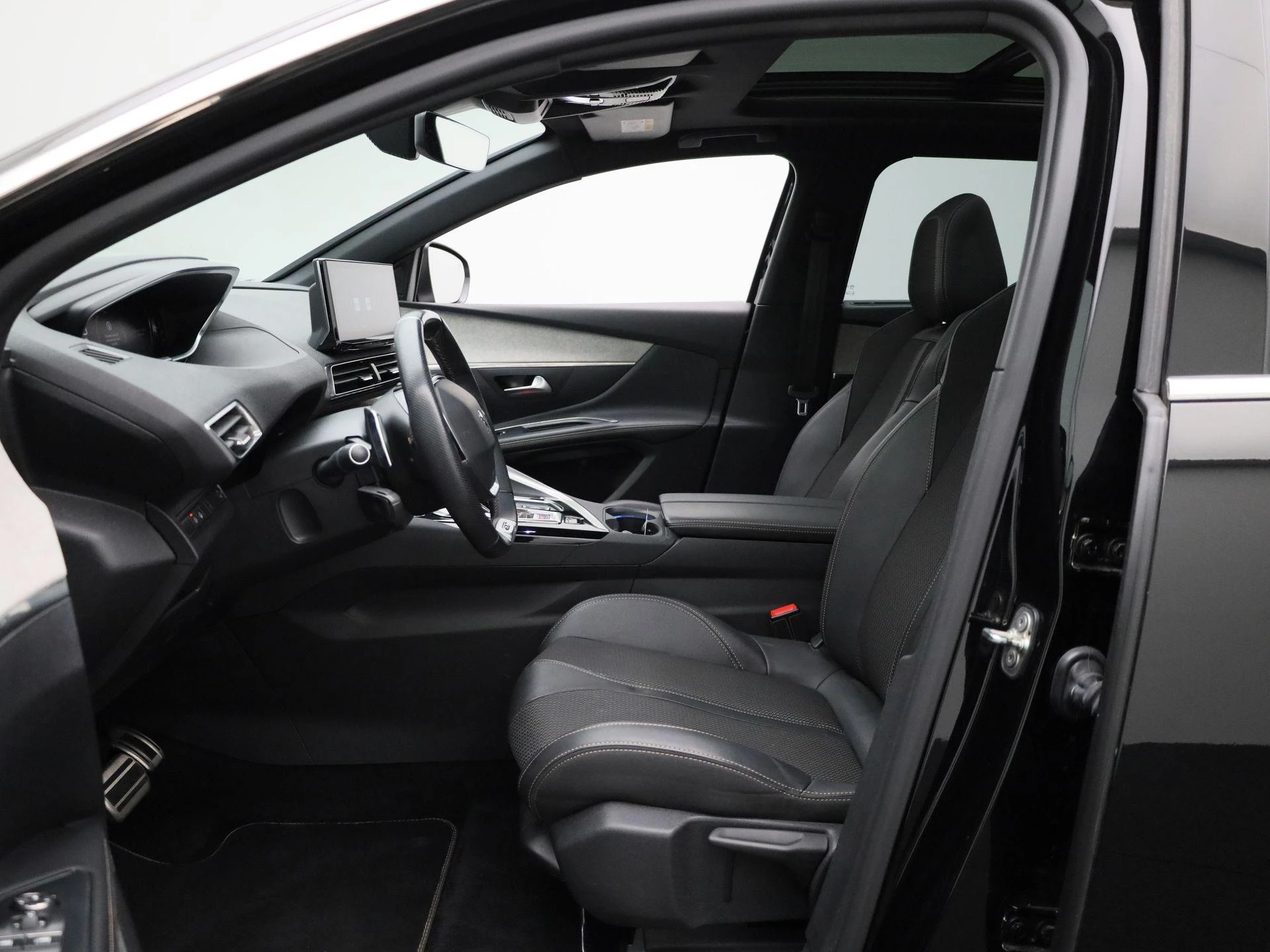 Peugeot-5008-image-8