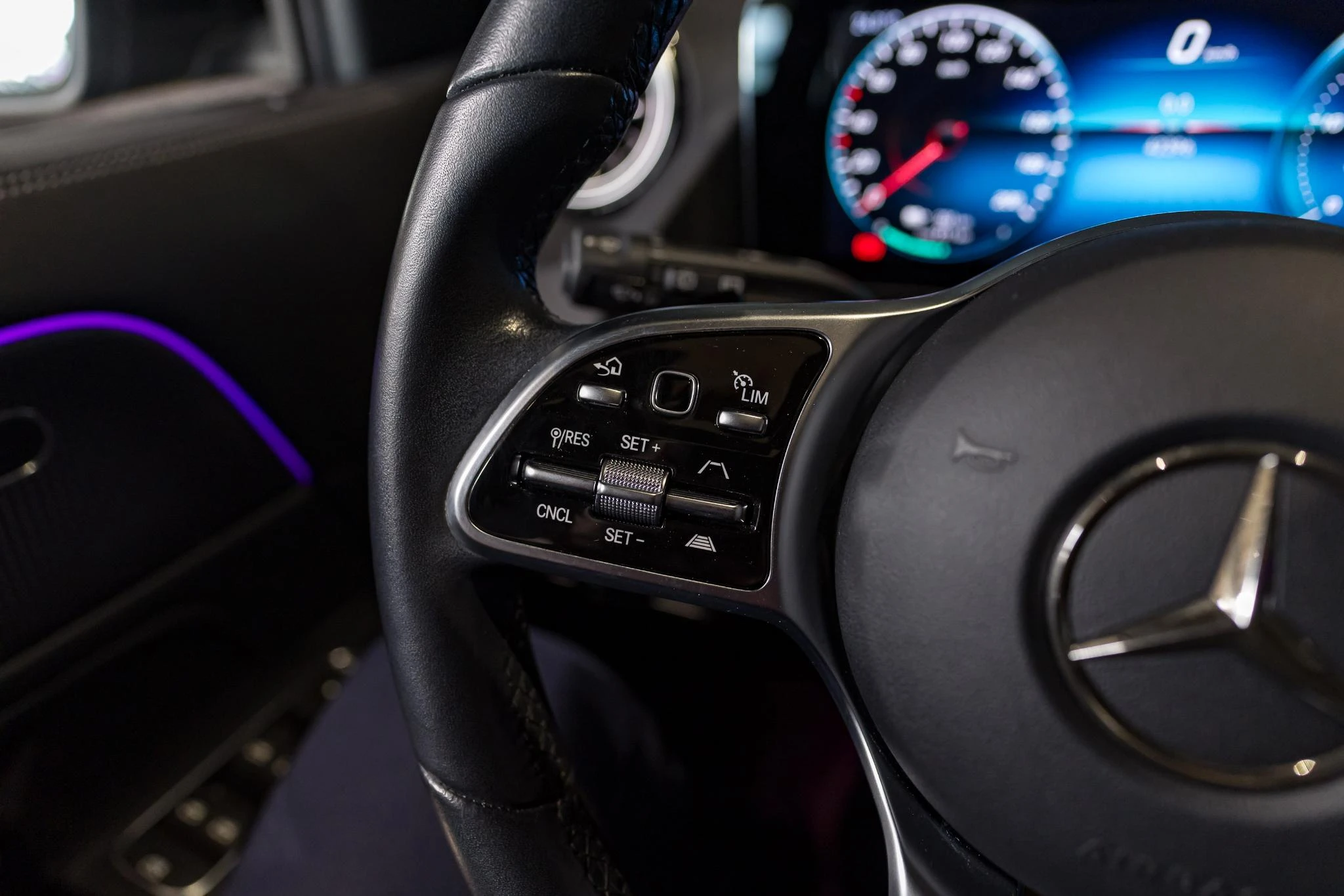 Mercedes-Benz-EQA-image-27
