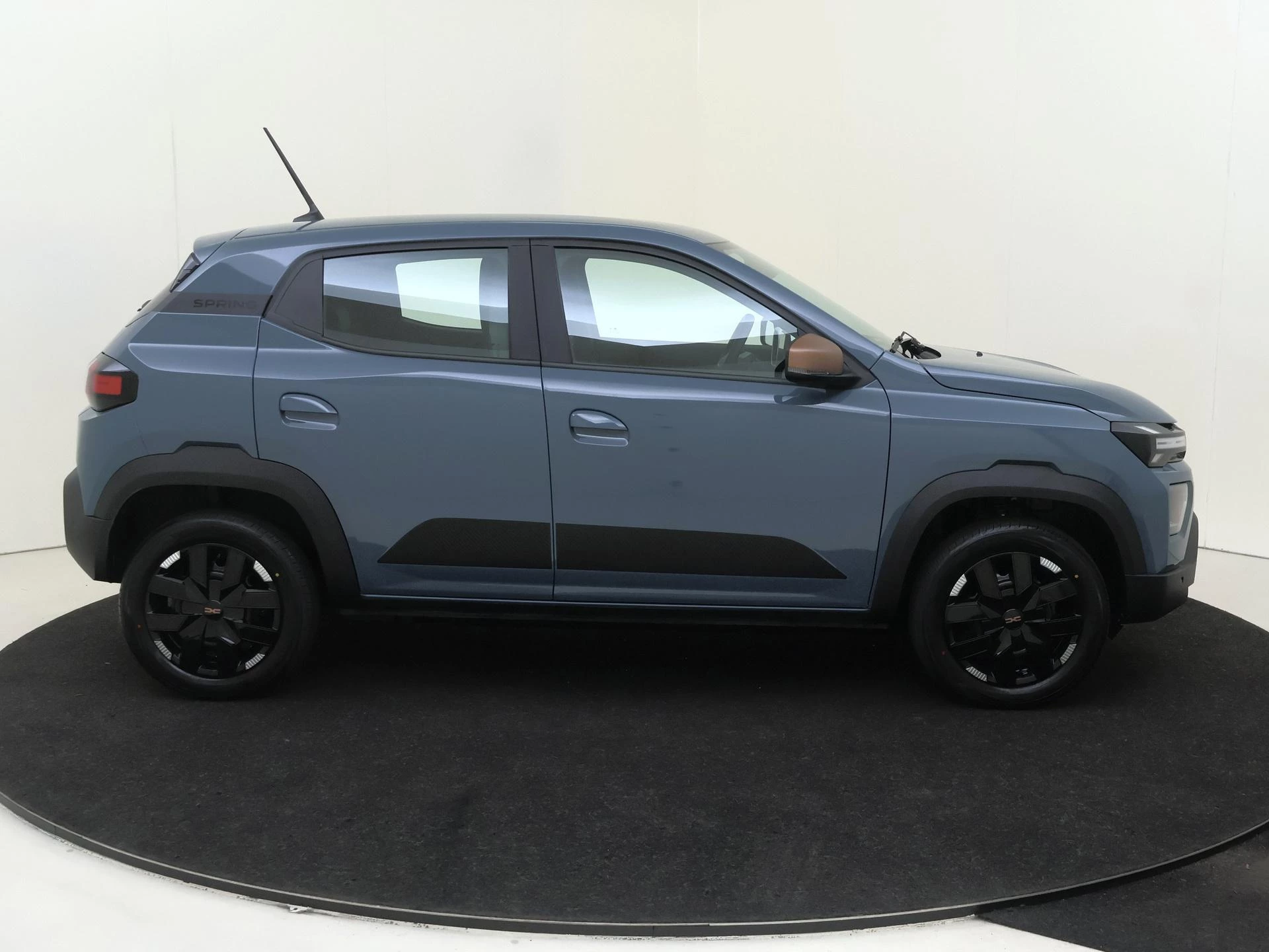 Dacia-Spring-image-5