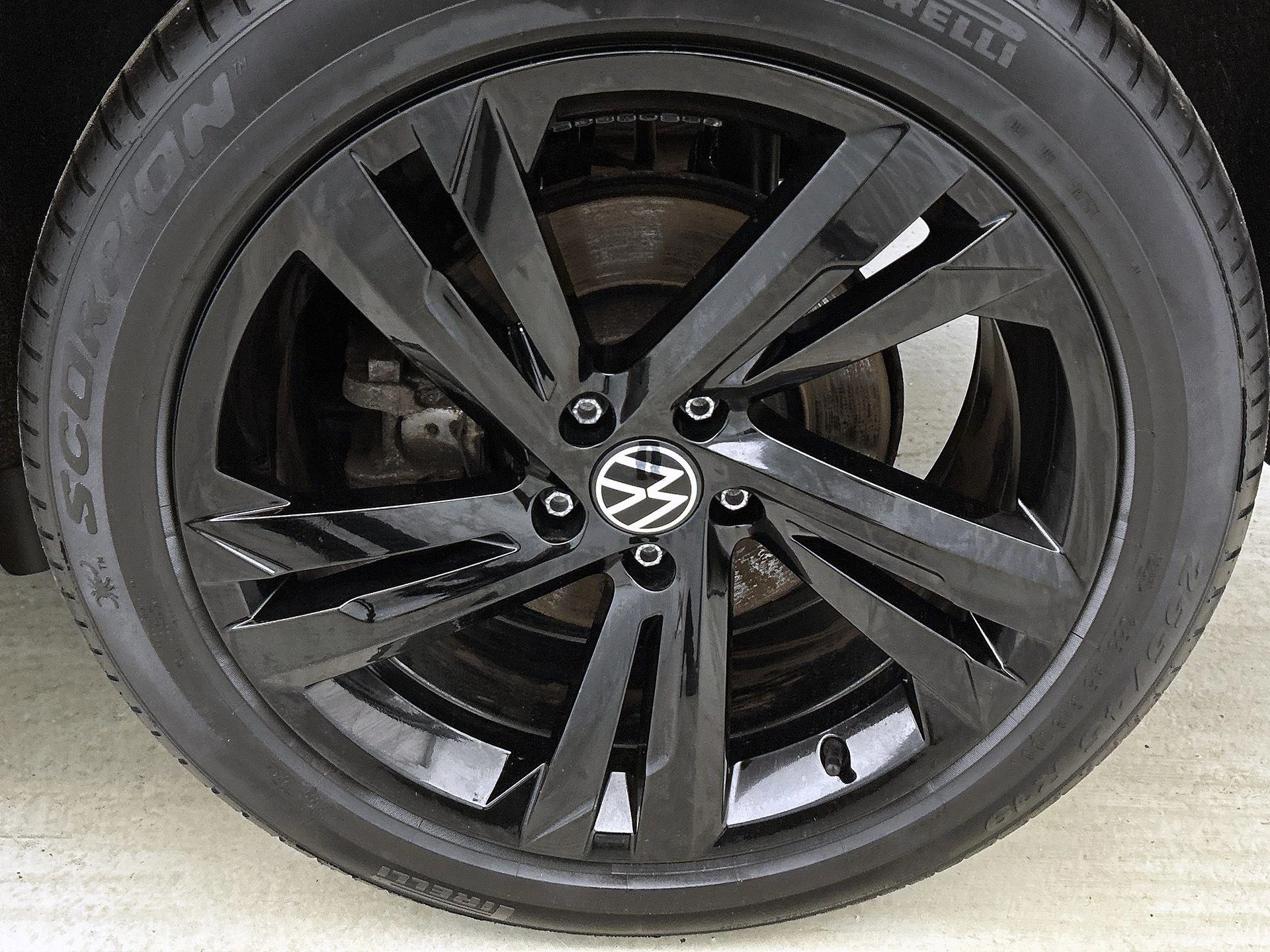 Volkswagen-Tiguan-image-34