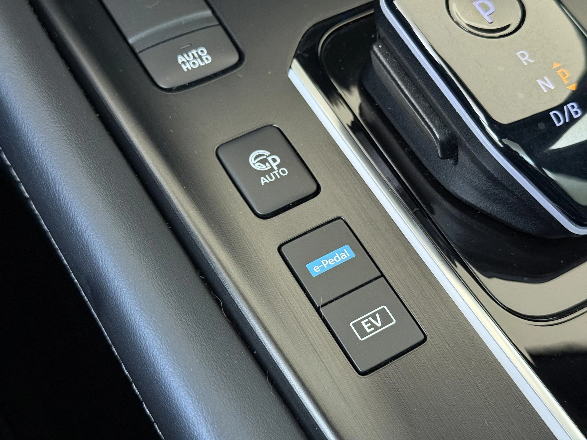Nissan-QASHQAI-image-21