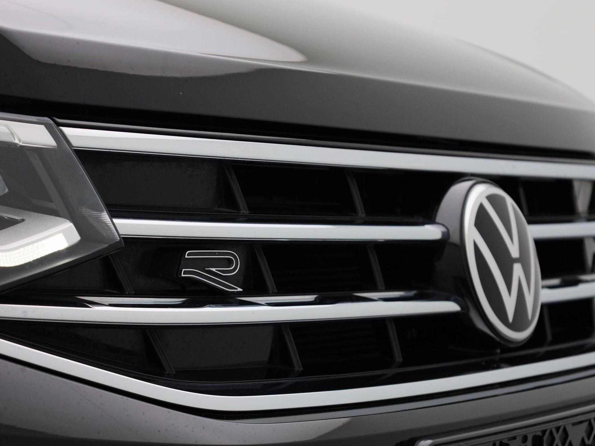 Volkswagen-Tiguan-image-46