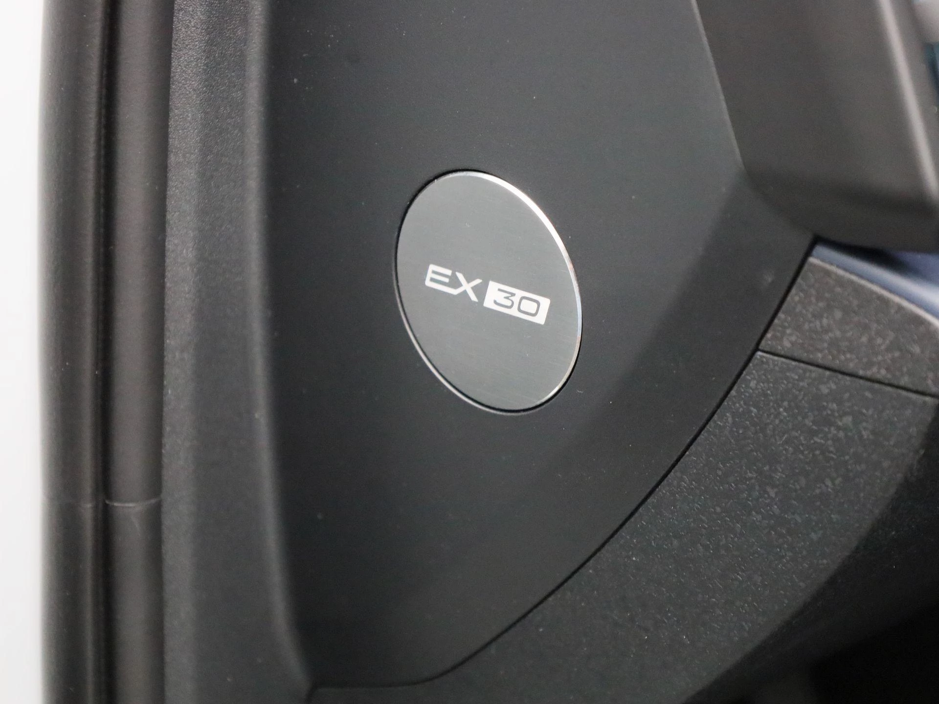 Volvo EX30 Single Motor Extended Range Ultra
