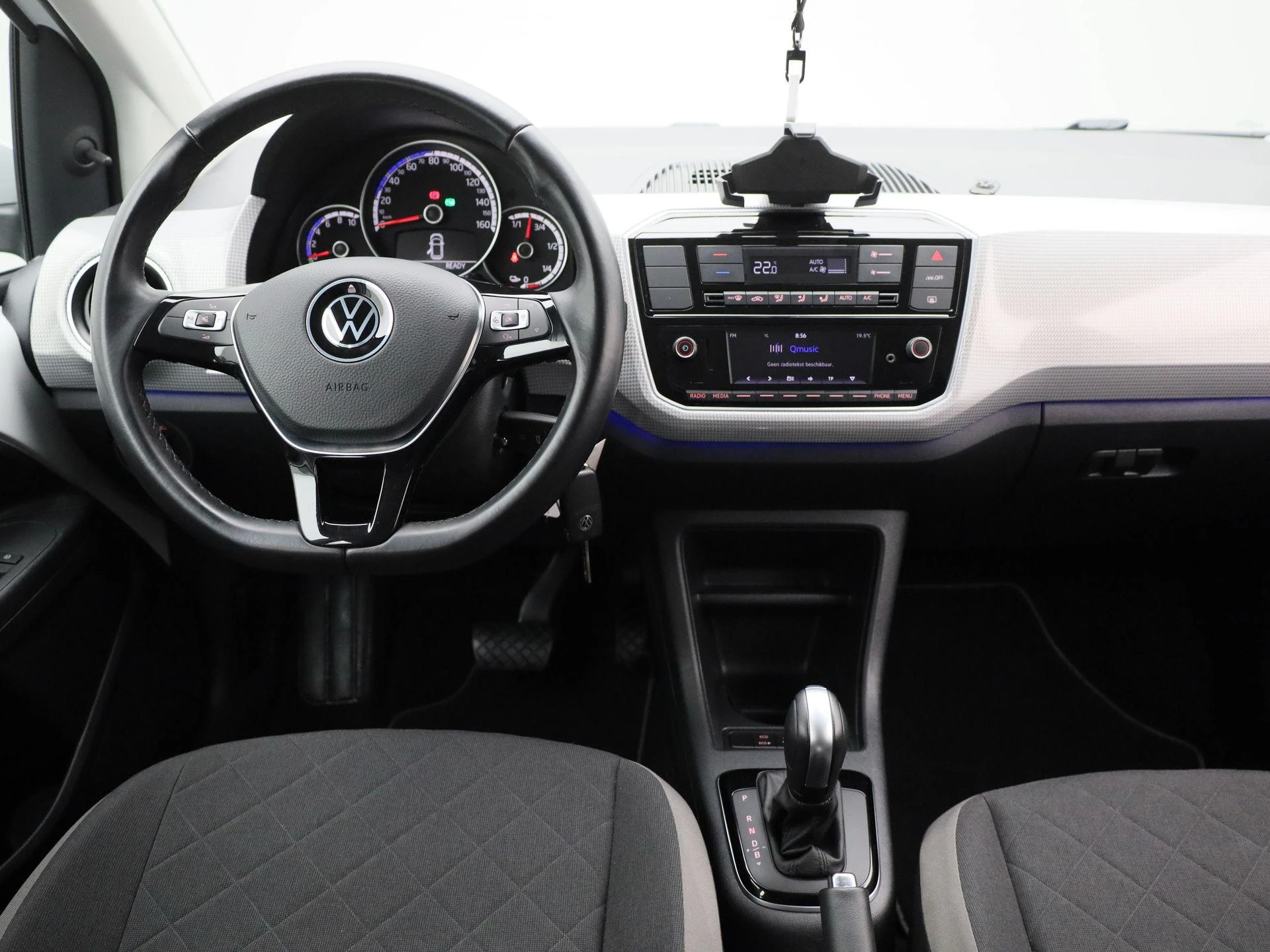 Volkswagen-e-up!-image-6