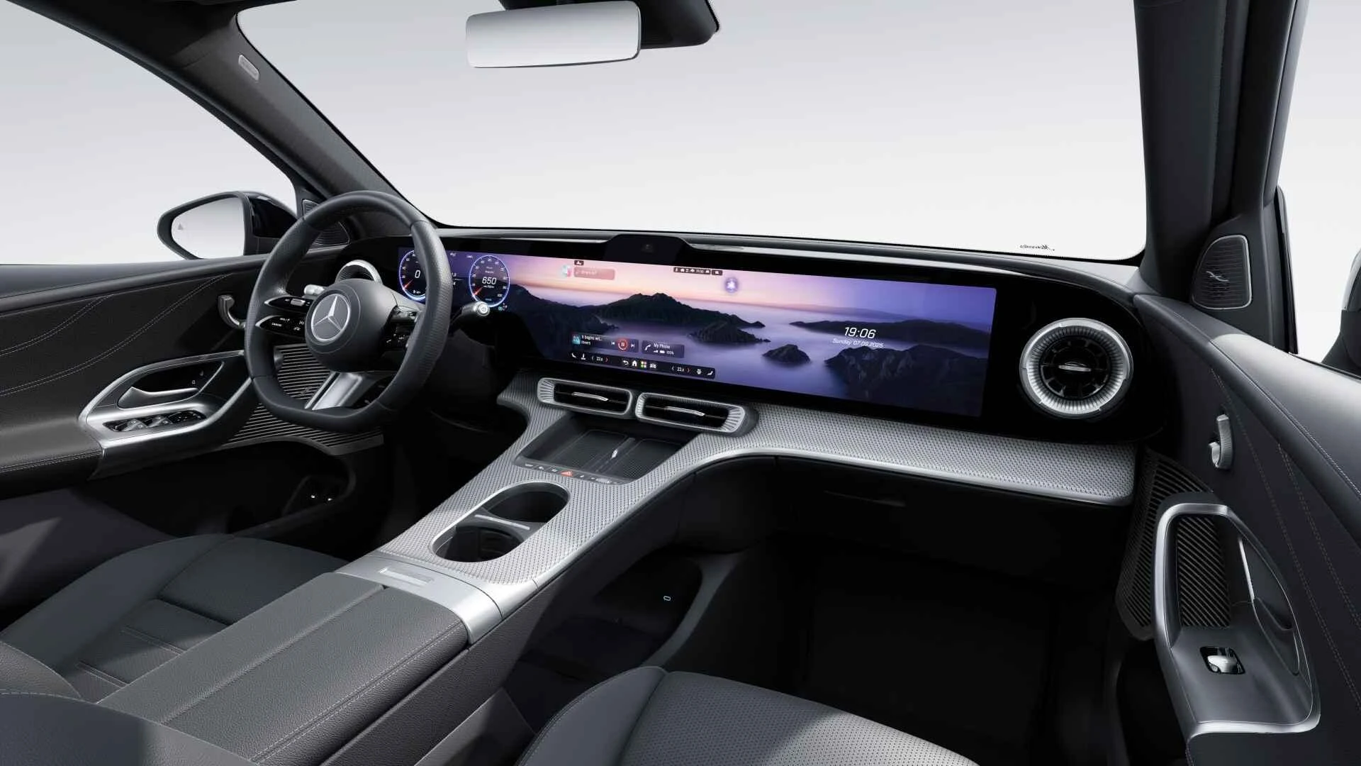 Mercedes-Benz-GLC-image-11