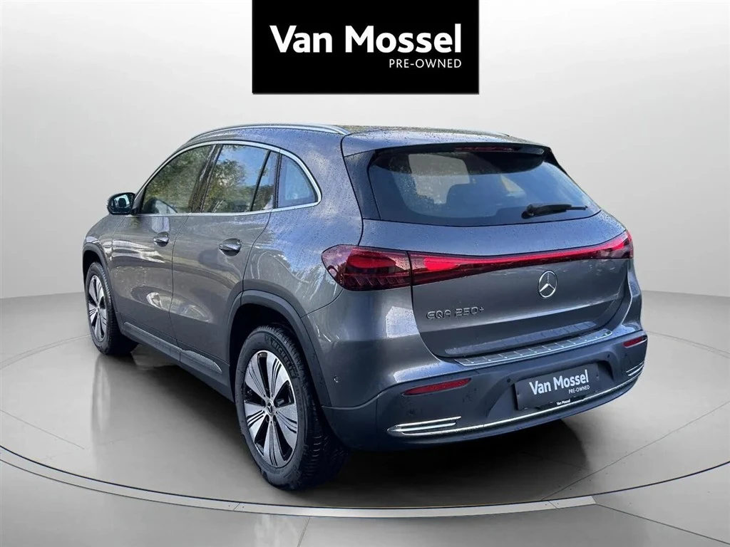Mercedes-Benz-EQA-image-6