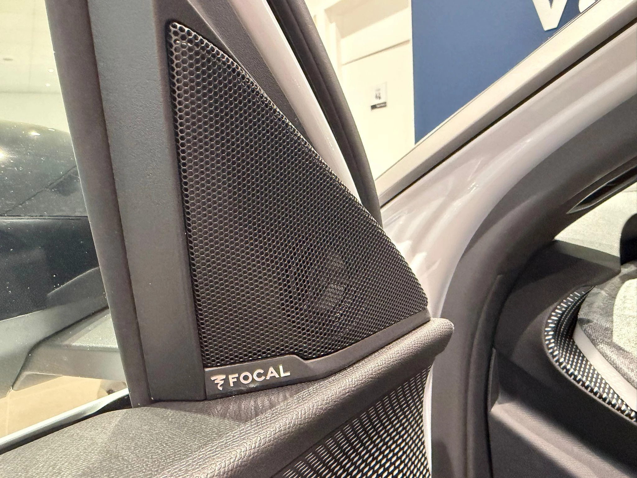 Peugeot-e-3008-image-19