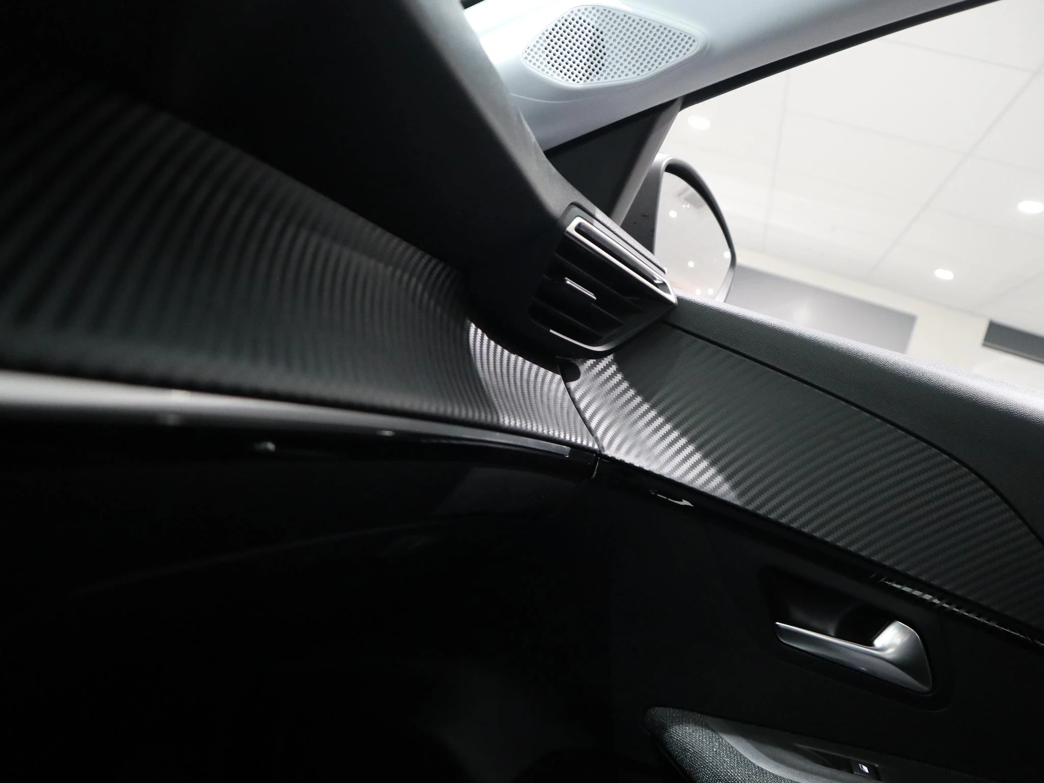 Peugeot-208-image-21