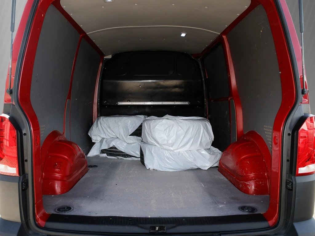 Volkswagen Transporter T6 Kasten 2.0TDI T6.1 EcoProfi RearView